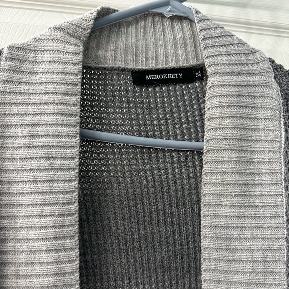 Gray color block open cardigan - Picture 3 of 6